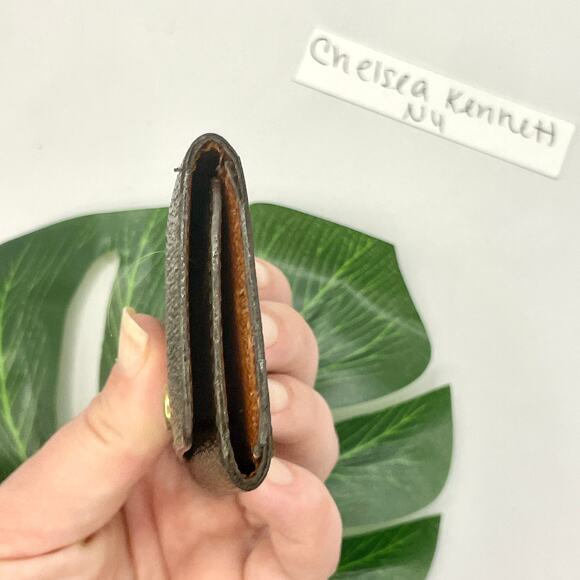 Louis Vuitton 4 Key Holder Chain Monogram Canvas Wallet SLG - Picture 3 of 12